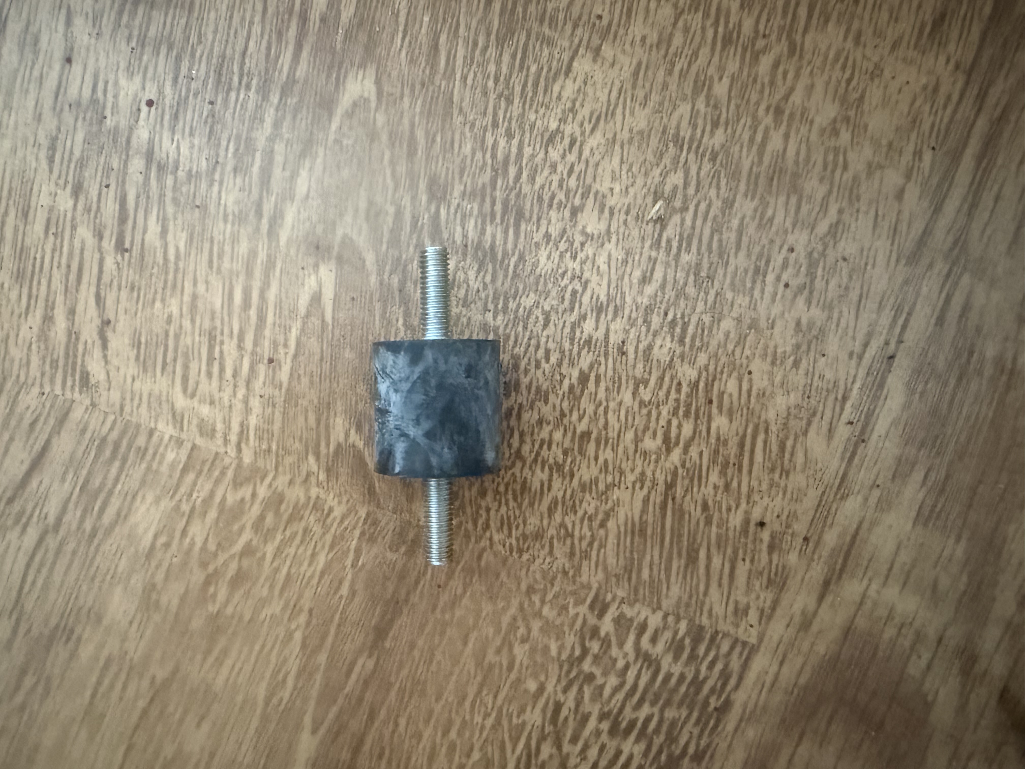 SILENTBLOCK M6 18X15MM (V2), GEWINDE 10/10MM